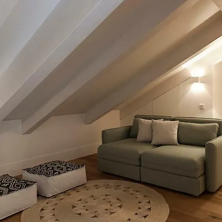 Flh Restauradores Luxus Flat-2