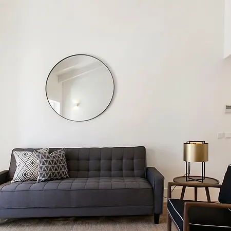 Flh Restauradores Luxus Flat-2